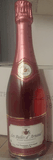 Vin effervessant Rosé. IL est très fruité mais il ne reste pas de sucre résiduel. Ce qui fait que ce vin est sec, effervessent fruité avec 12% Vol d'alcool.